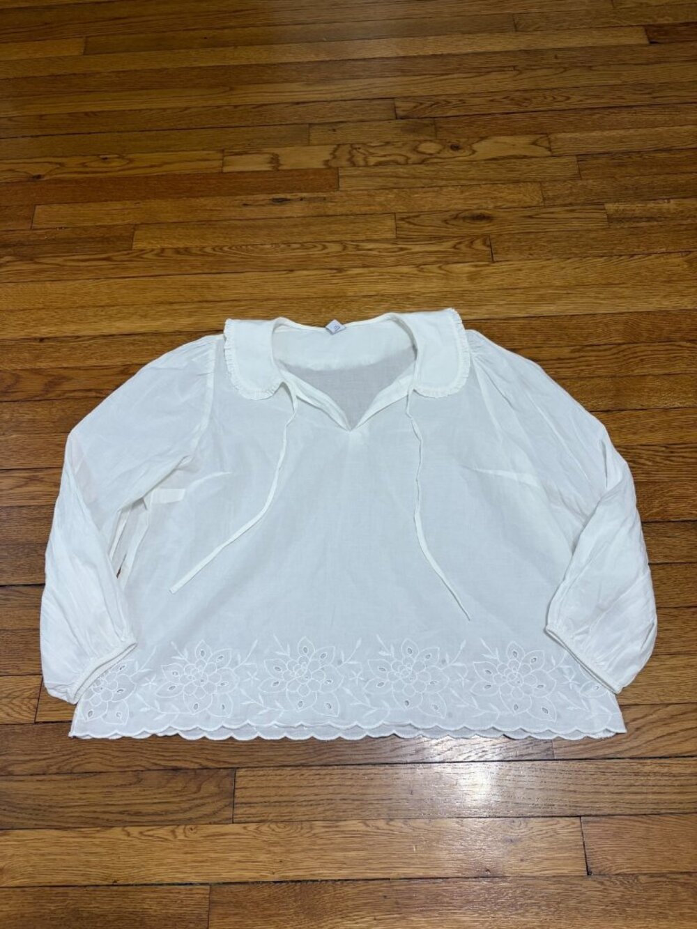 Old Navy Womens White Eyelet Embroidered Blouse Size Large Sheer Cotton Peasant